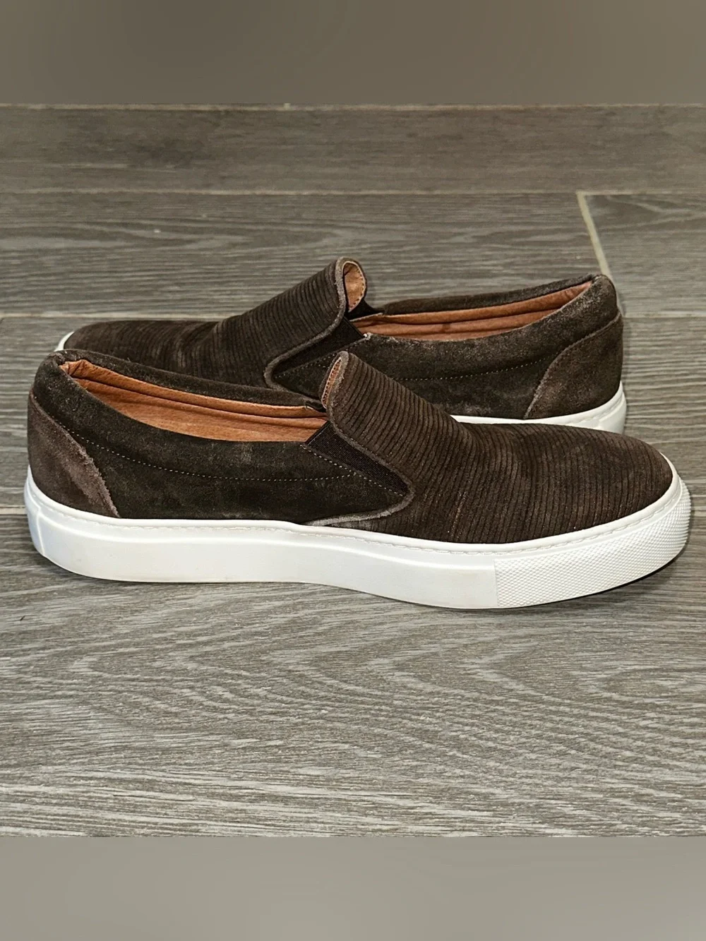 M. Gemi Cerchio Brown Corduroy Suede Slip On Sneakers Women’s 39 Casual Comfort